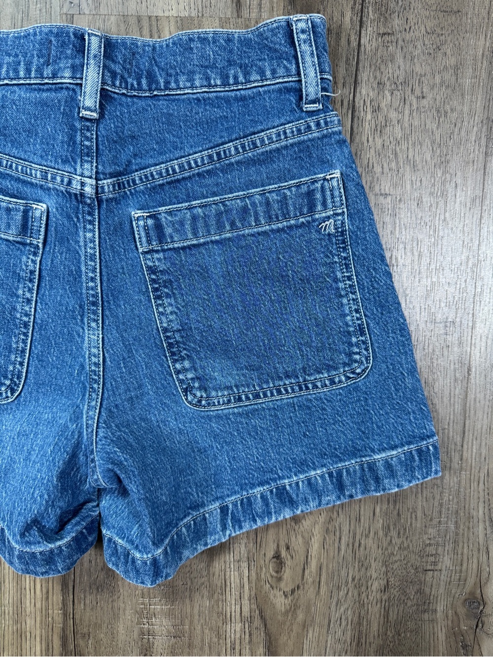 Madewell High-Rise Sailor Short Denim Patch Pocket Medium Wash Size 24 - Picture 12 of 13